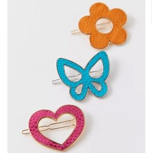 NEW UO hair clip set